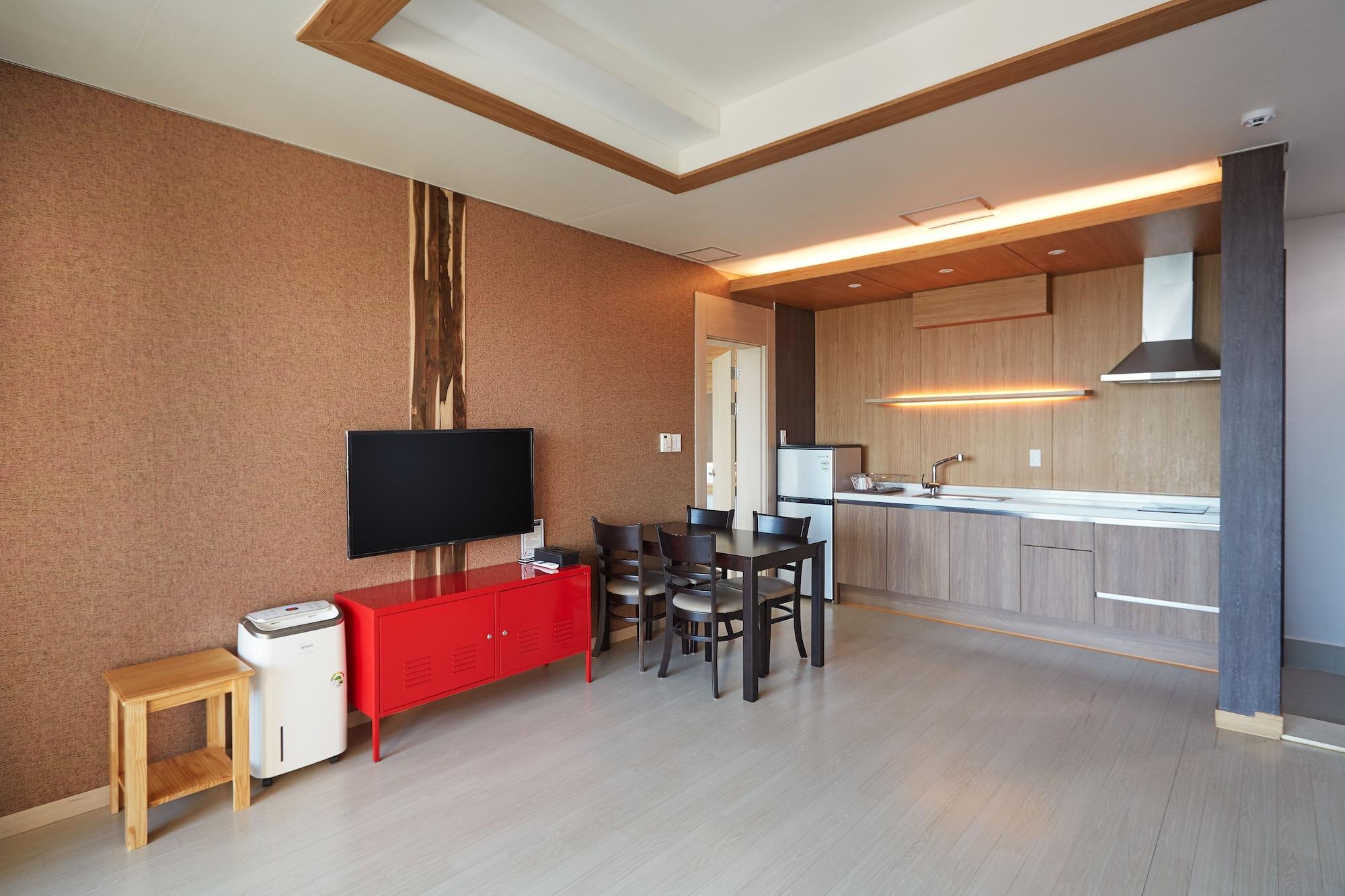 Lavenders Hotel Yerye-dong ภายนอก รูปภาพ