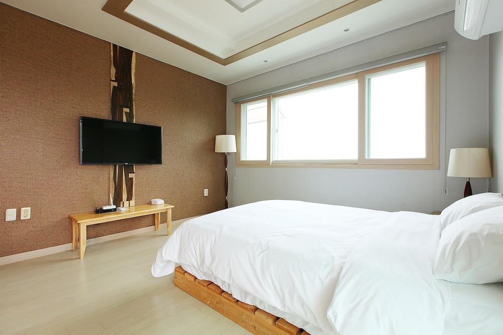 Lavenders Hotel Yerye-dong ภายนอก รูปภาพ